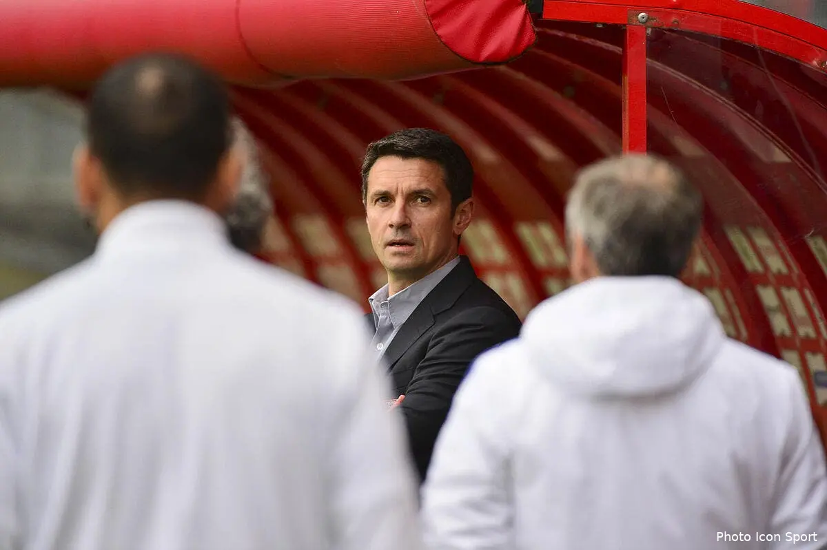 A l'OL, c'est super tendu entre Rémi Garde et Patrice Lair