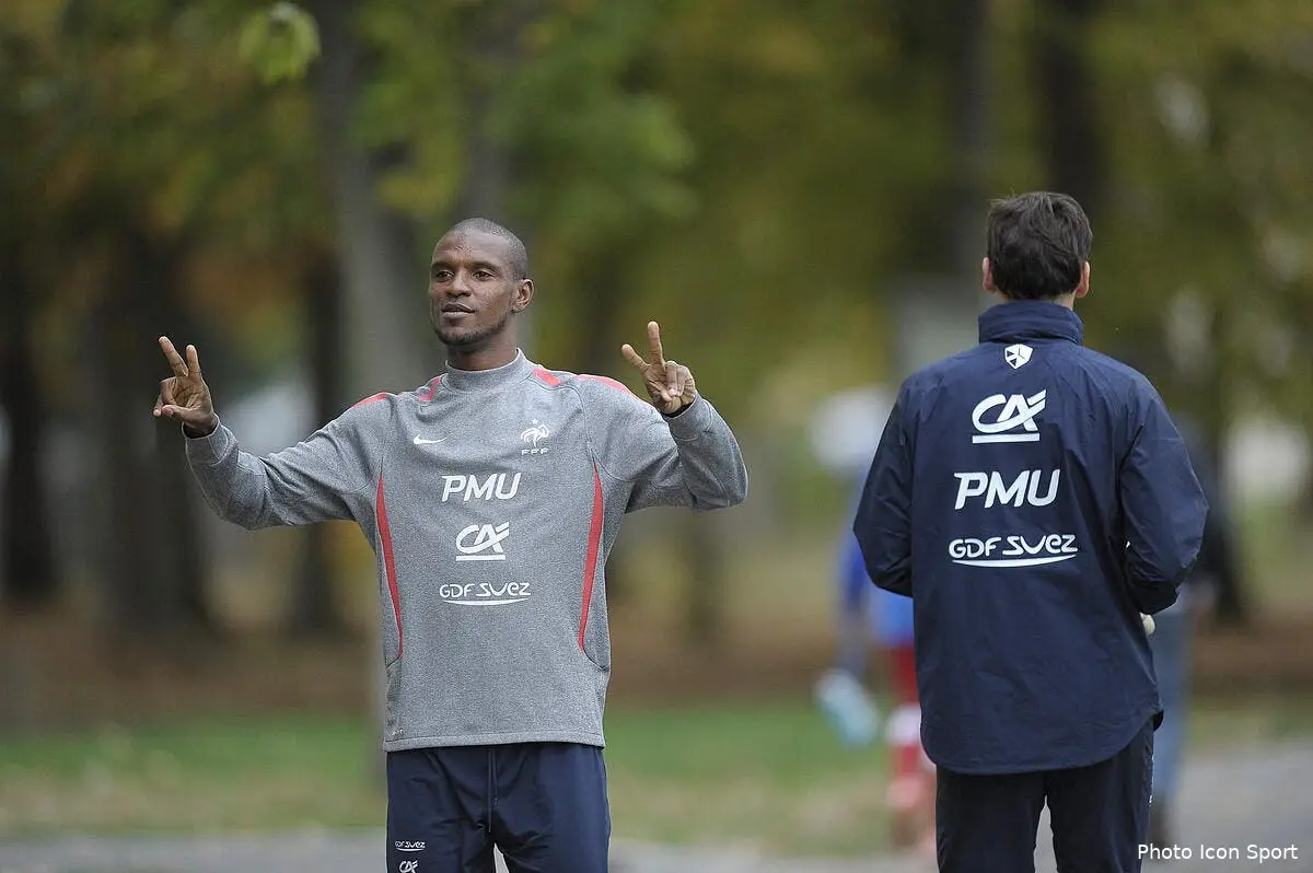 Abidal déclare forfait face à l'Albanie