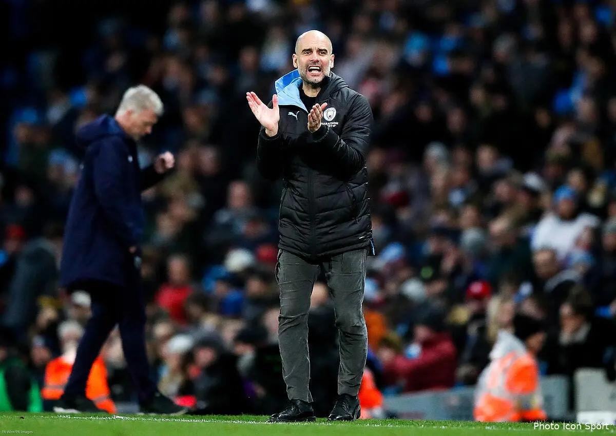 ang guardiola met a ses joueurs a genoux devant liverpool guardiola 10286873