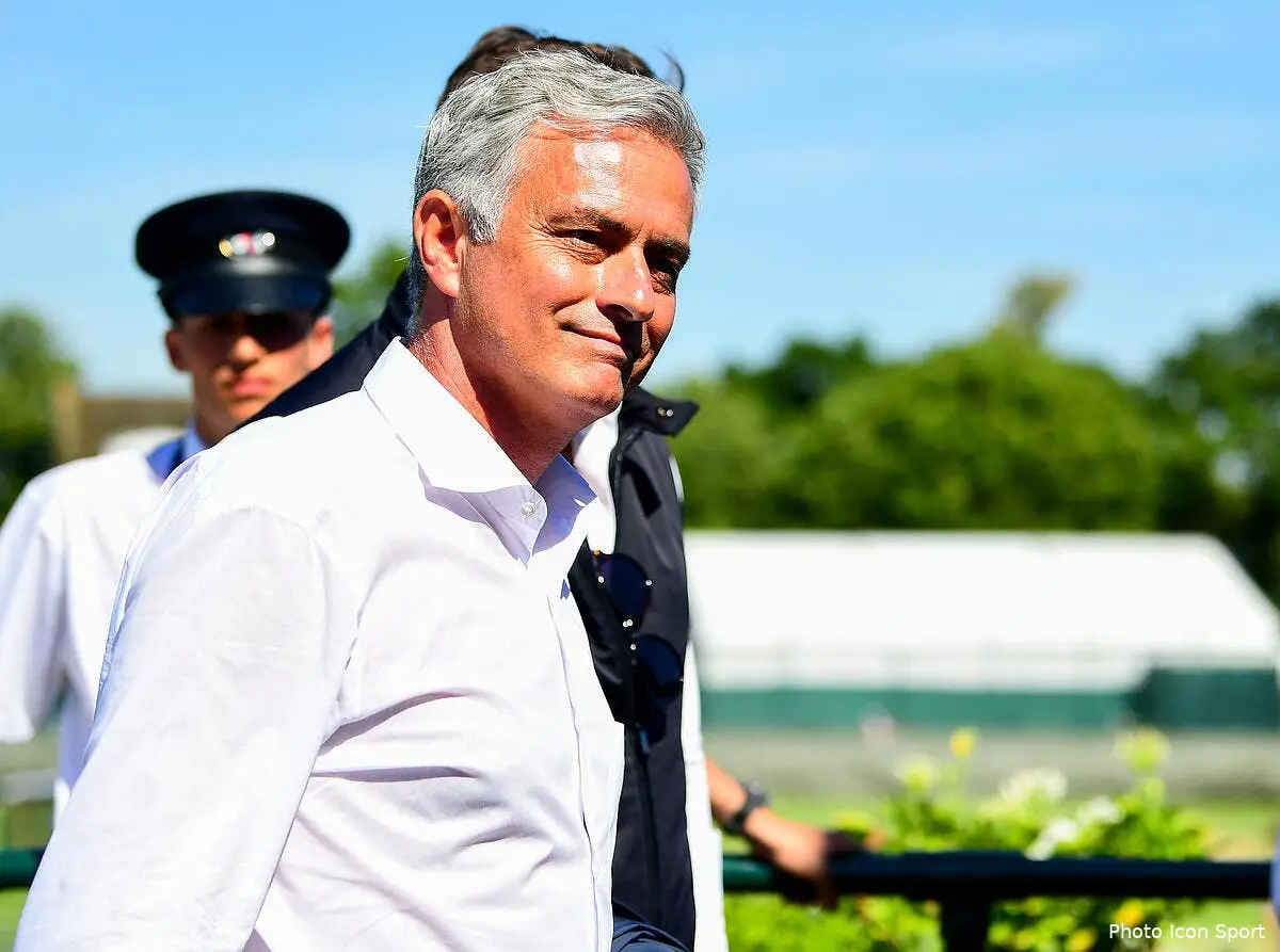 ang jose mourinho a trouve un boulot en angleterre icon 43919584261099