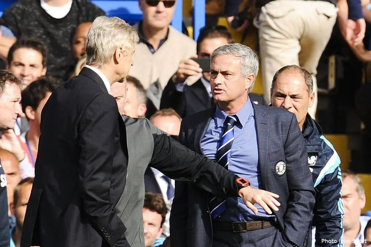ang mourinho a encore frappe wenger se prend un tacle gratuit mourinho wenger296917