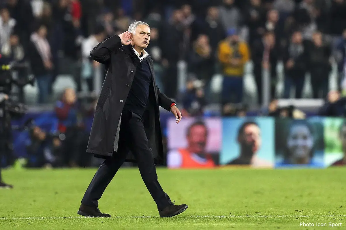 Ang : Mourinho démission, une pétition lancée à Manchester United !