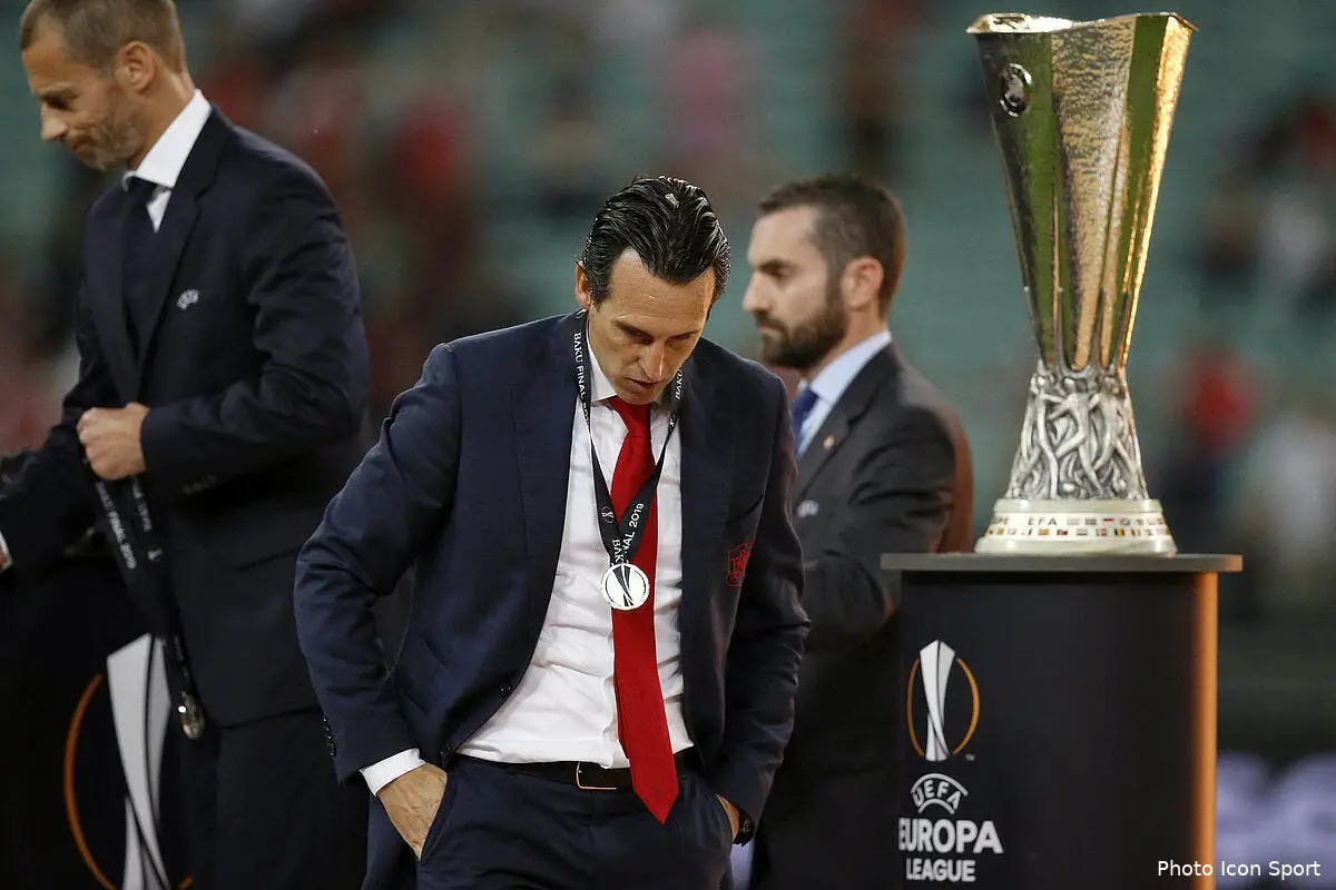 arsenal emery pierre menes lui renvoie cette petite phrase a la figure icon 14605519254695