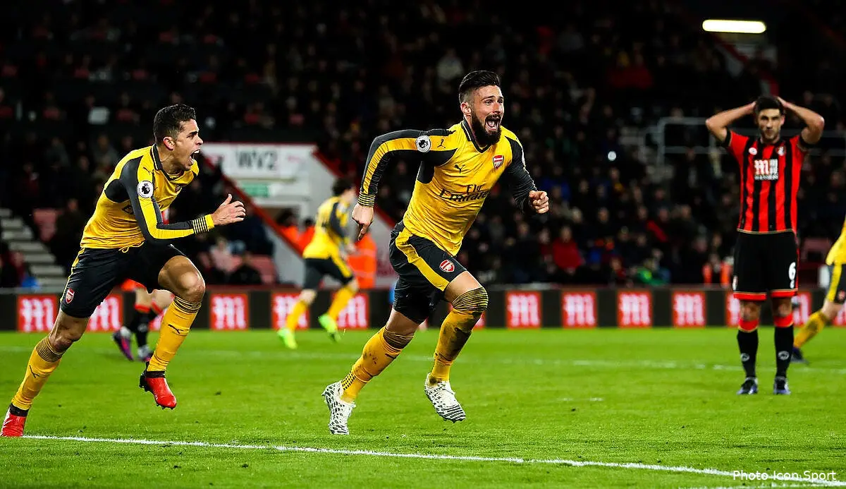 Arsenal : Giroud taillé par des fans pour sa célébration à 3-3