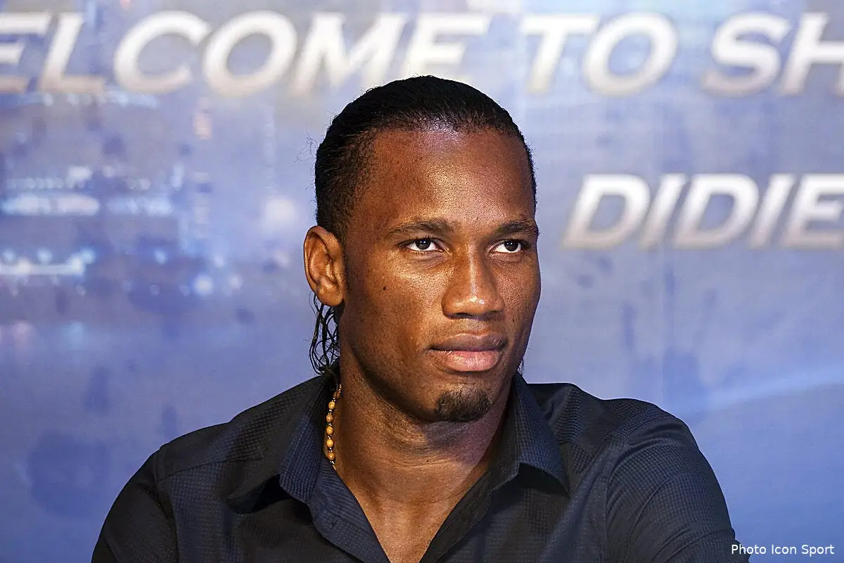 Arsenal pense à Drogba pour se relancer en Premier League