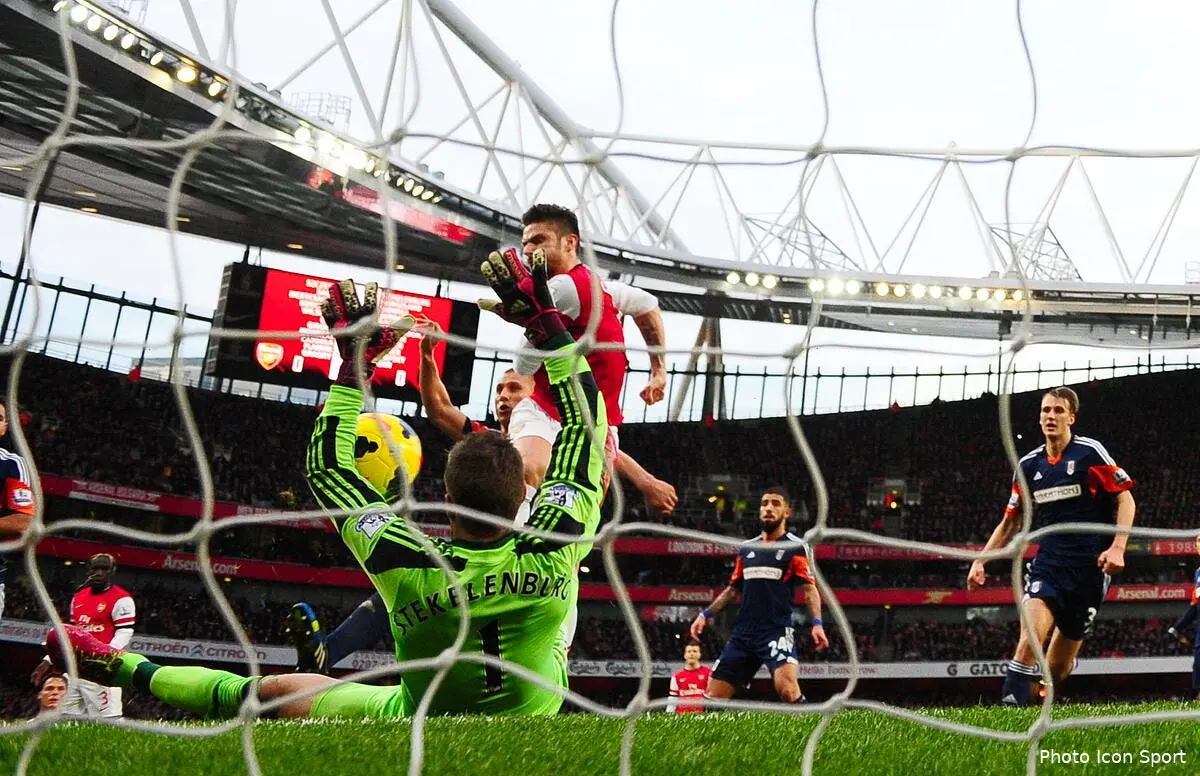 Arsenal tient la cadence, City aussi