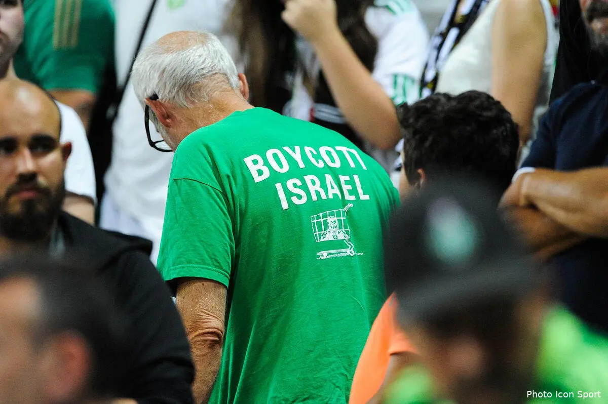 ASSE : Drapeaux palestiniens, expulsions, et grosse amende à venir