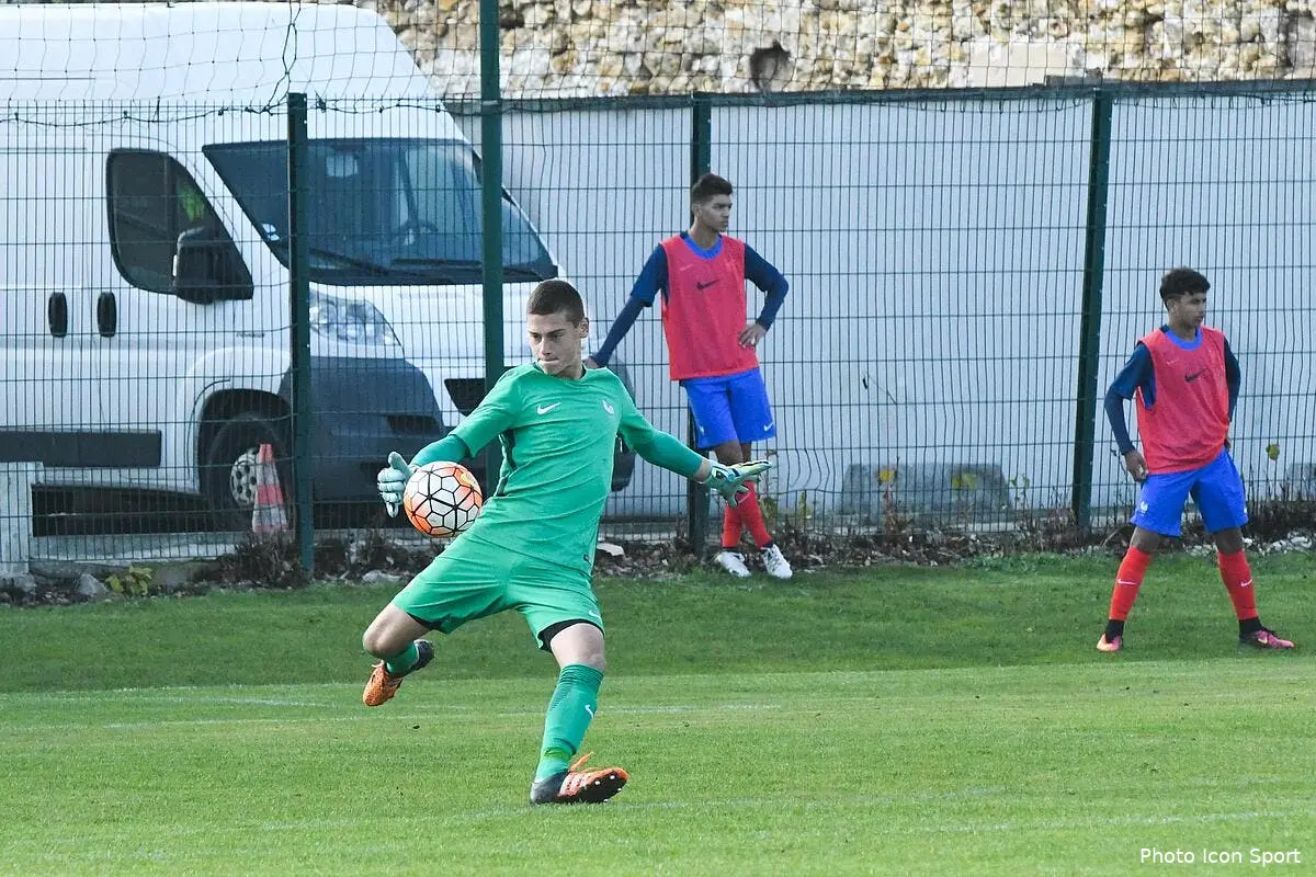 asse saint etienne s evite une fuite a la geubbels bajic217659