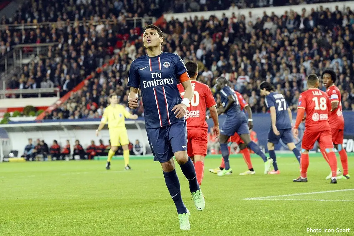 Aucun risque de voir Thiago Silva partir du PSG répète son agent
