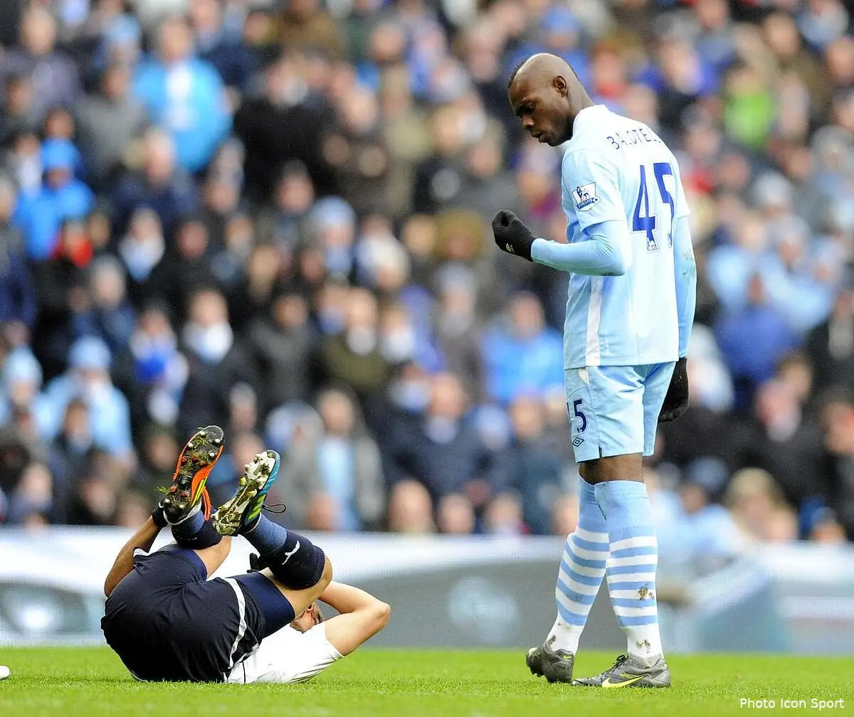Balotelli prend quatre matchs, son agent menace
