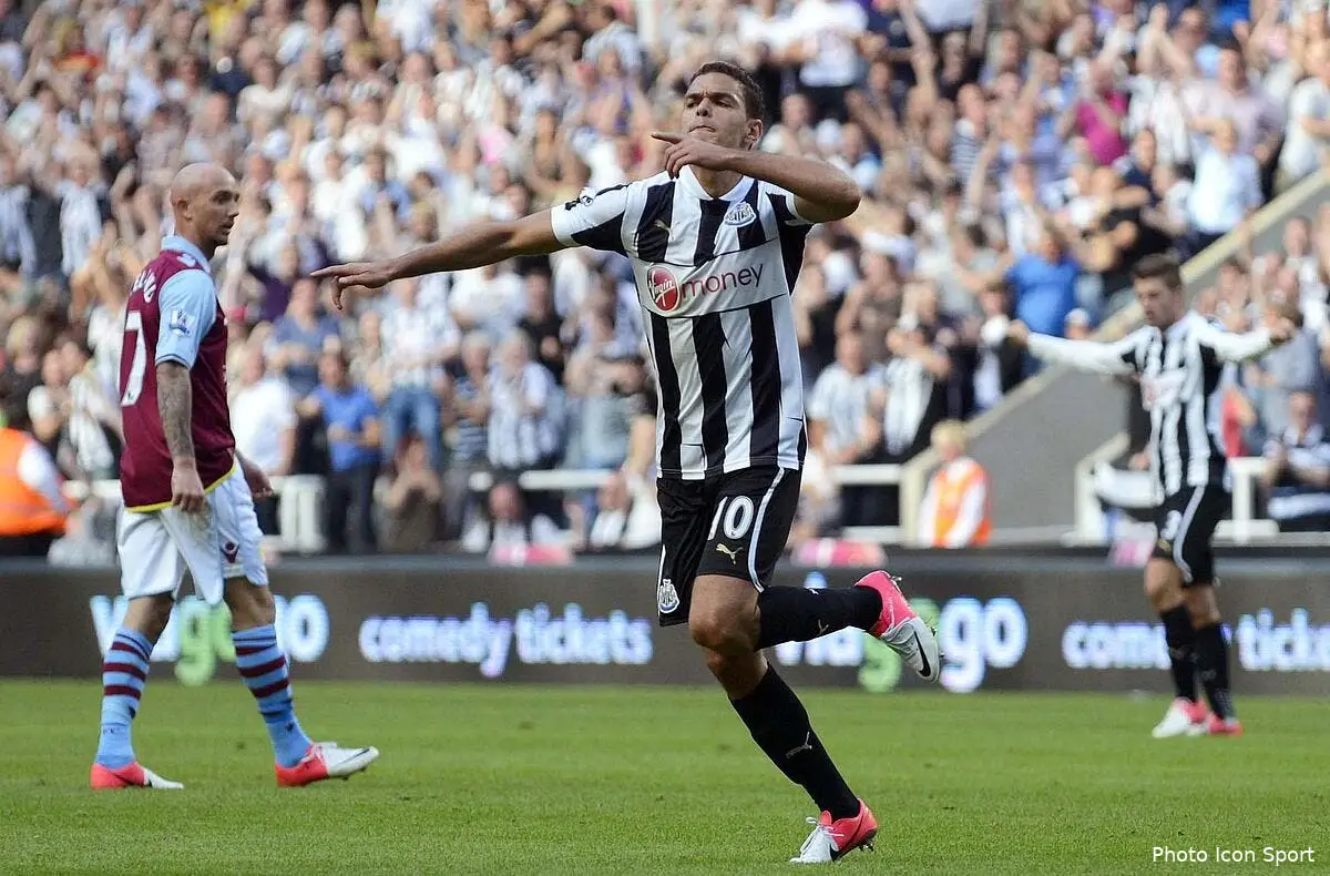 Ben Arfa sort avec le maillot du PSG et ça énerve Newcastle