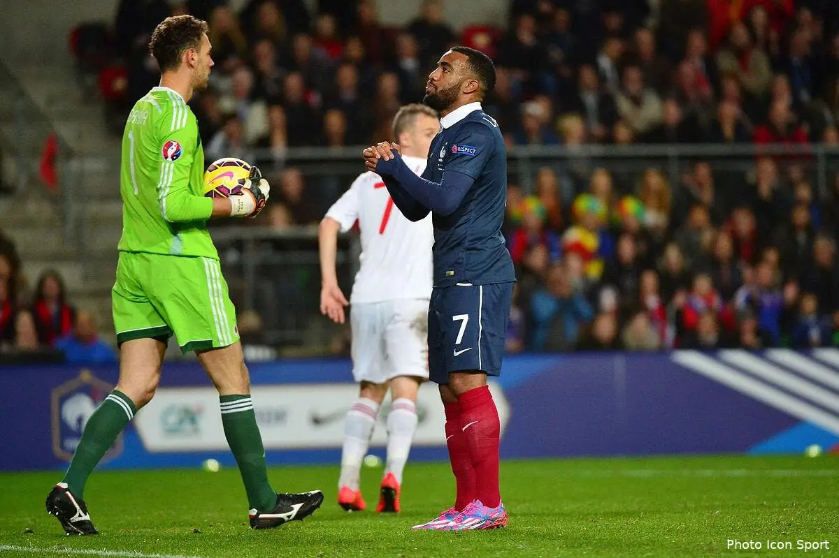 Benarbia espère que Lacazette va baisser d'un ton