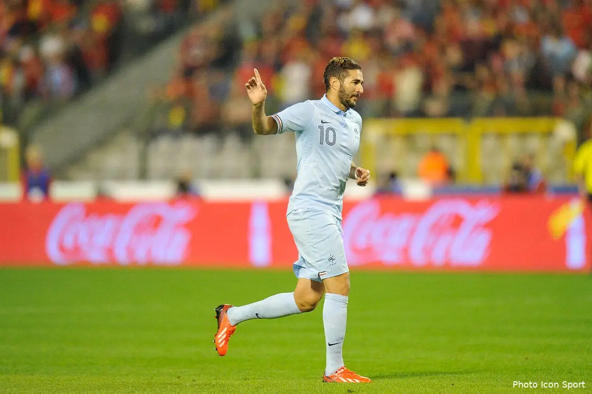 Benzema indispensable chez les Bleus prévient Deschamps