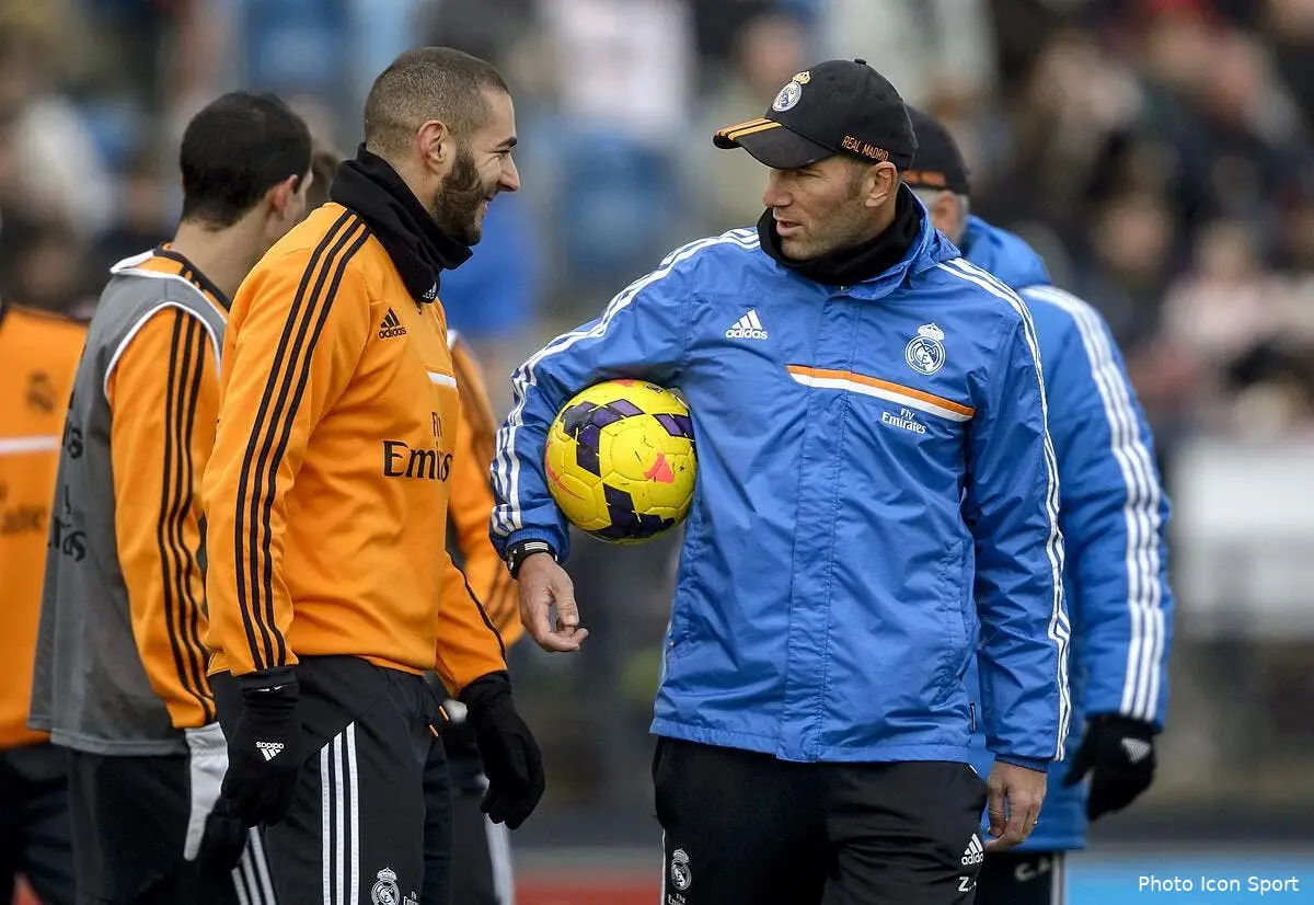 Benzema compte sur l'effet Zidane pour doper les Bleus