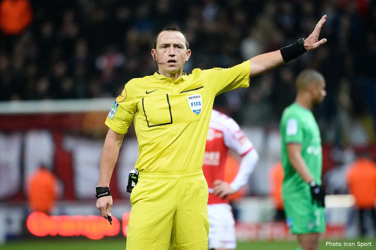 Strasbourg-OL : L'arbitre désigné, cauchemar pour les Gones