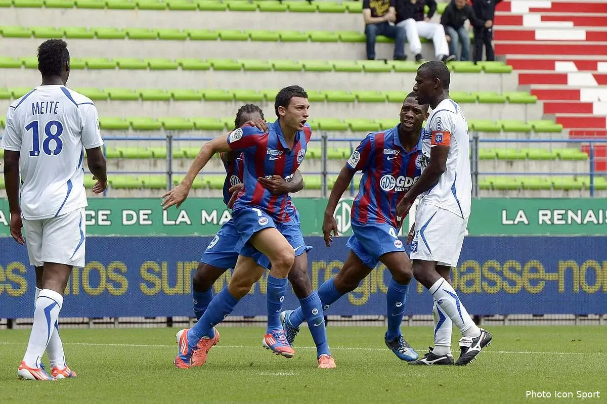 Caen donne une grosse leçon à Auxerre