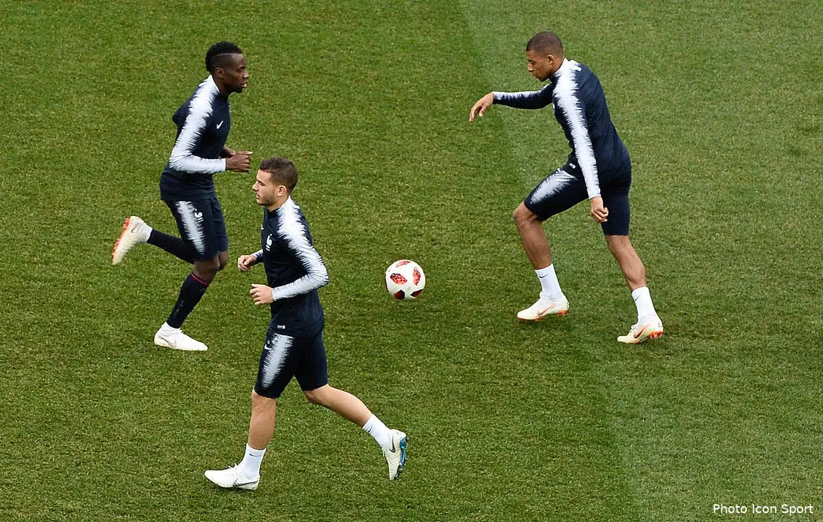 EdF : Mbappé cartonne, les Français retournent leur veste