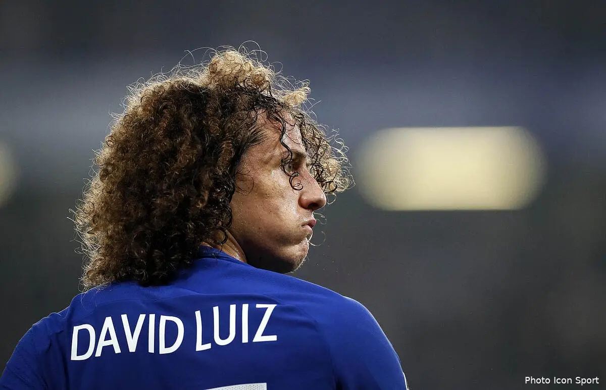 Chelsea : David Luiz se fait détruire par Antonio Conte