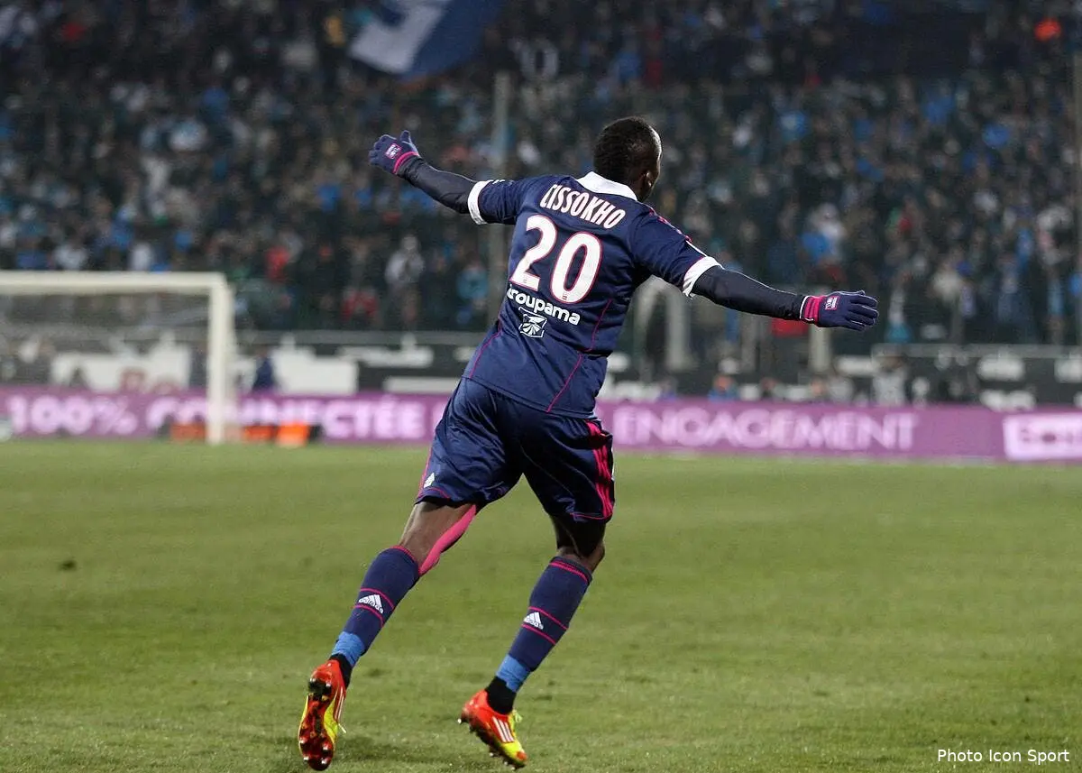 Cissokho revient sur les rumeurs de son départ de l'OL