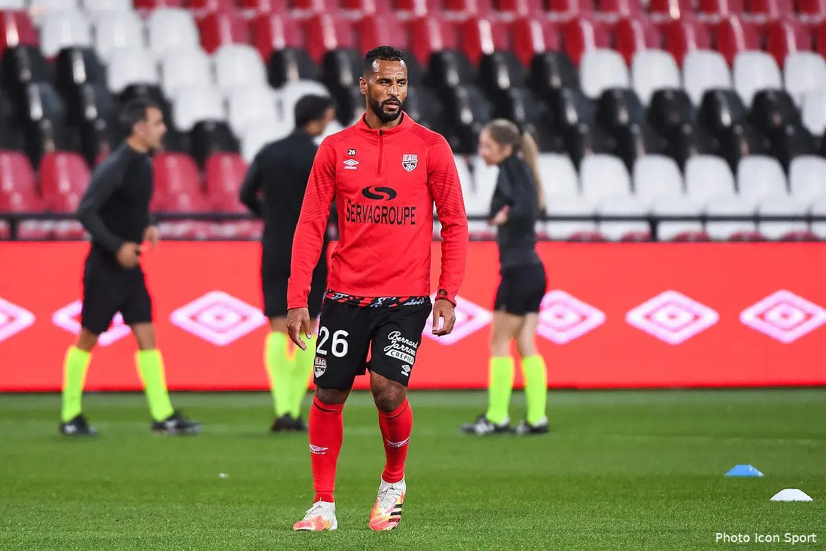 covid 19 theorie du complot et khadri romao enerve guingamp icon bap 191020 93 078 299109