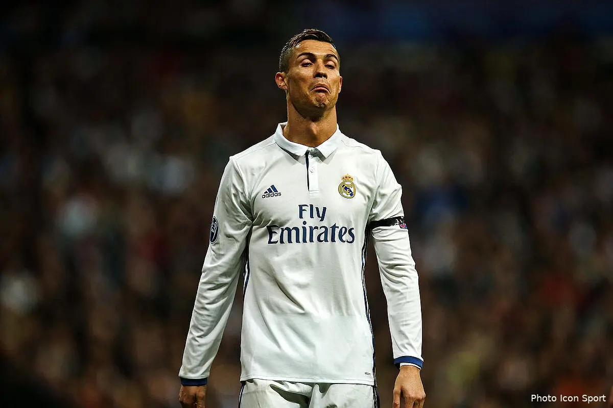 cristiano ronaldo exclu du onze le plus cher d europe ronaldo 70163538