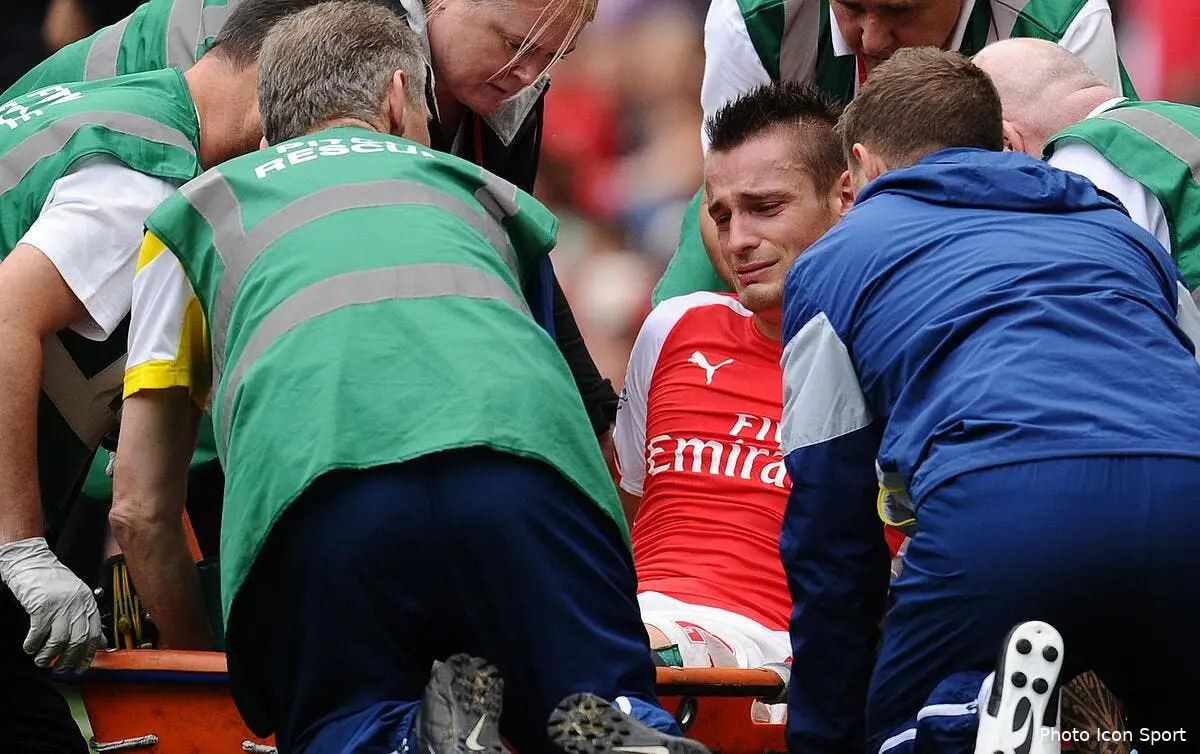 Debuchy opéré et absent pour trois mois !