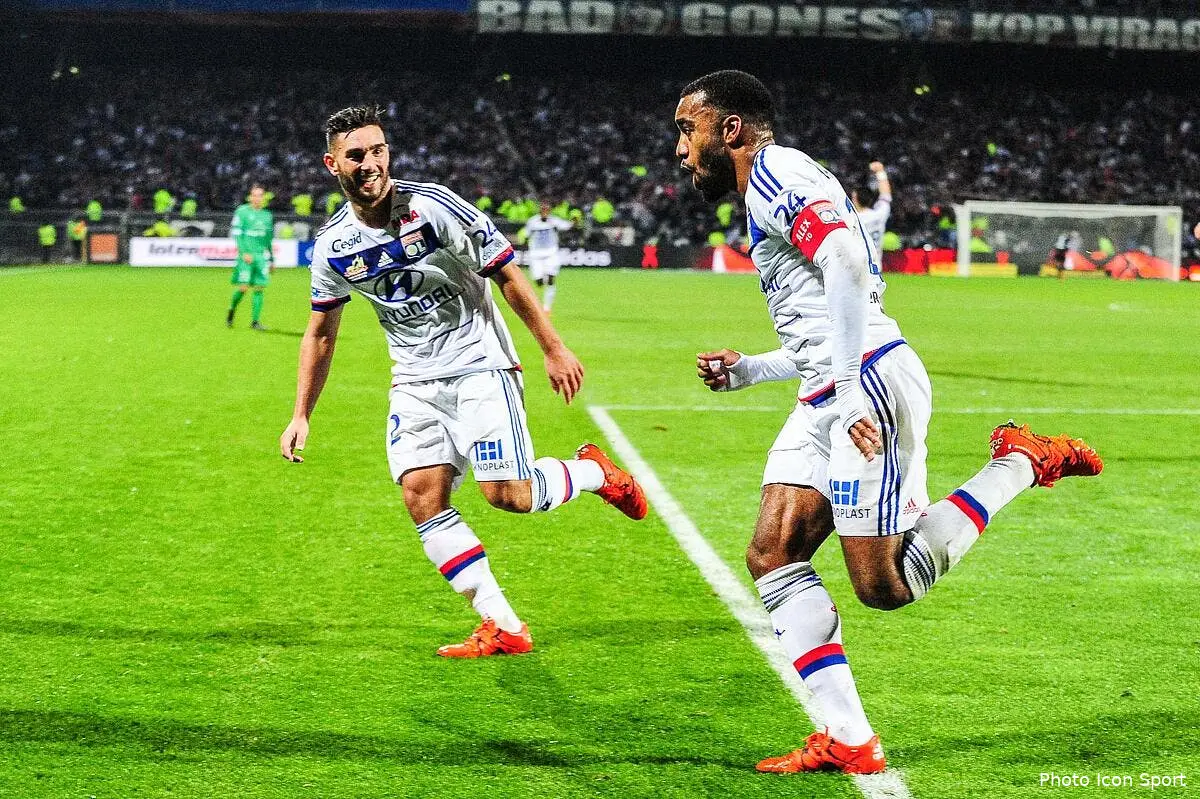 Deschamps a zéro regret d'avoir zappé Valbuena et Lacazette