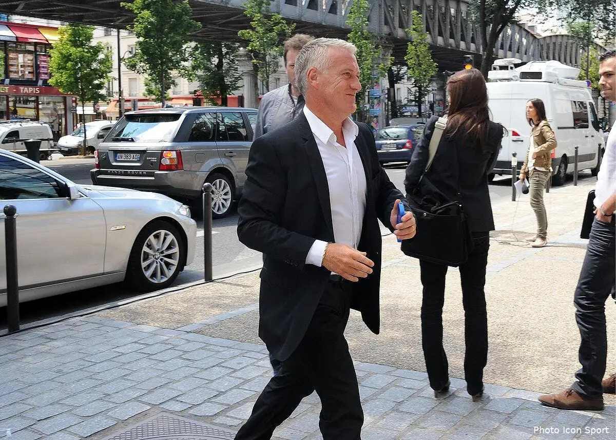 Deschamps : « Je suis attaché à ce maillot bleu-blanc-rouge »