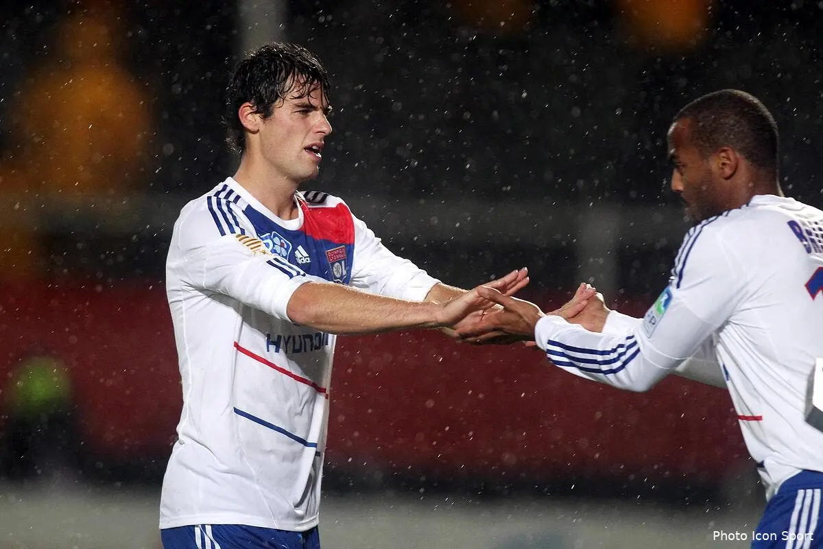 Deux portes de sortie s’ouvrent pour Gourcuff à l’OL