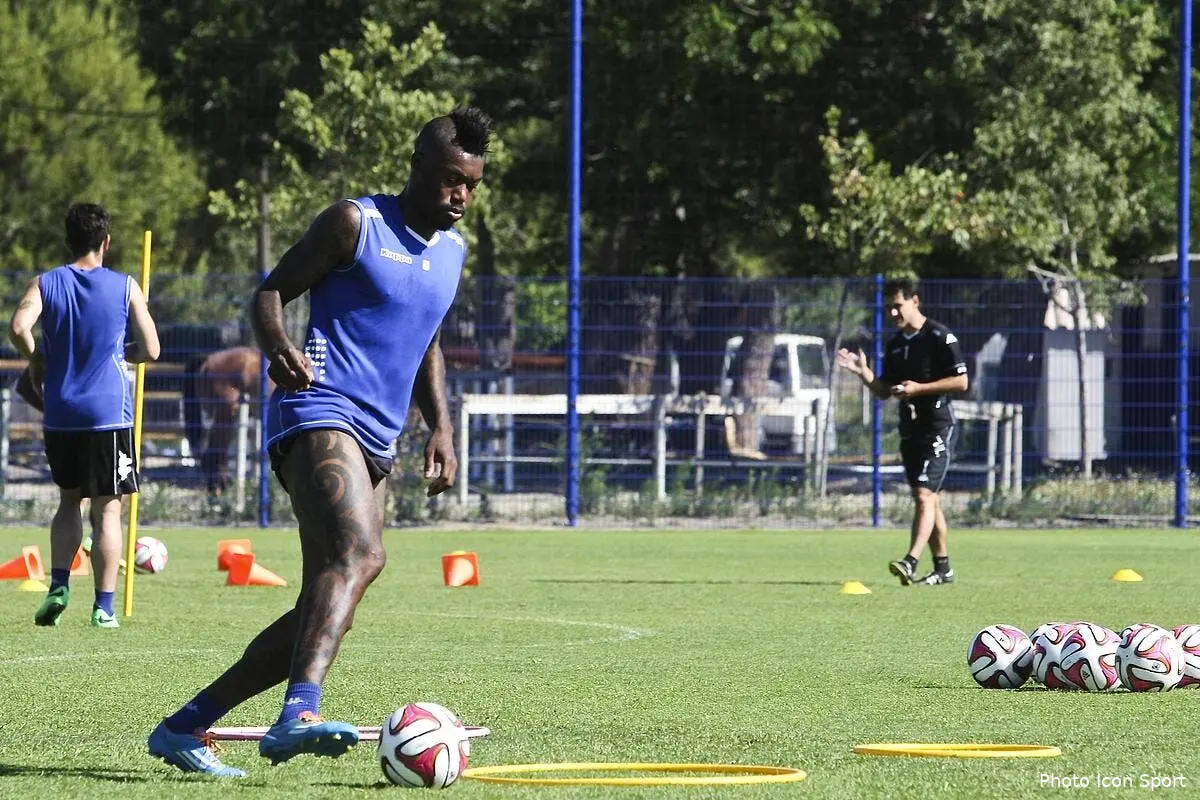 Direction la L2 pour Djibril Cissé ?