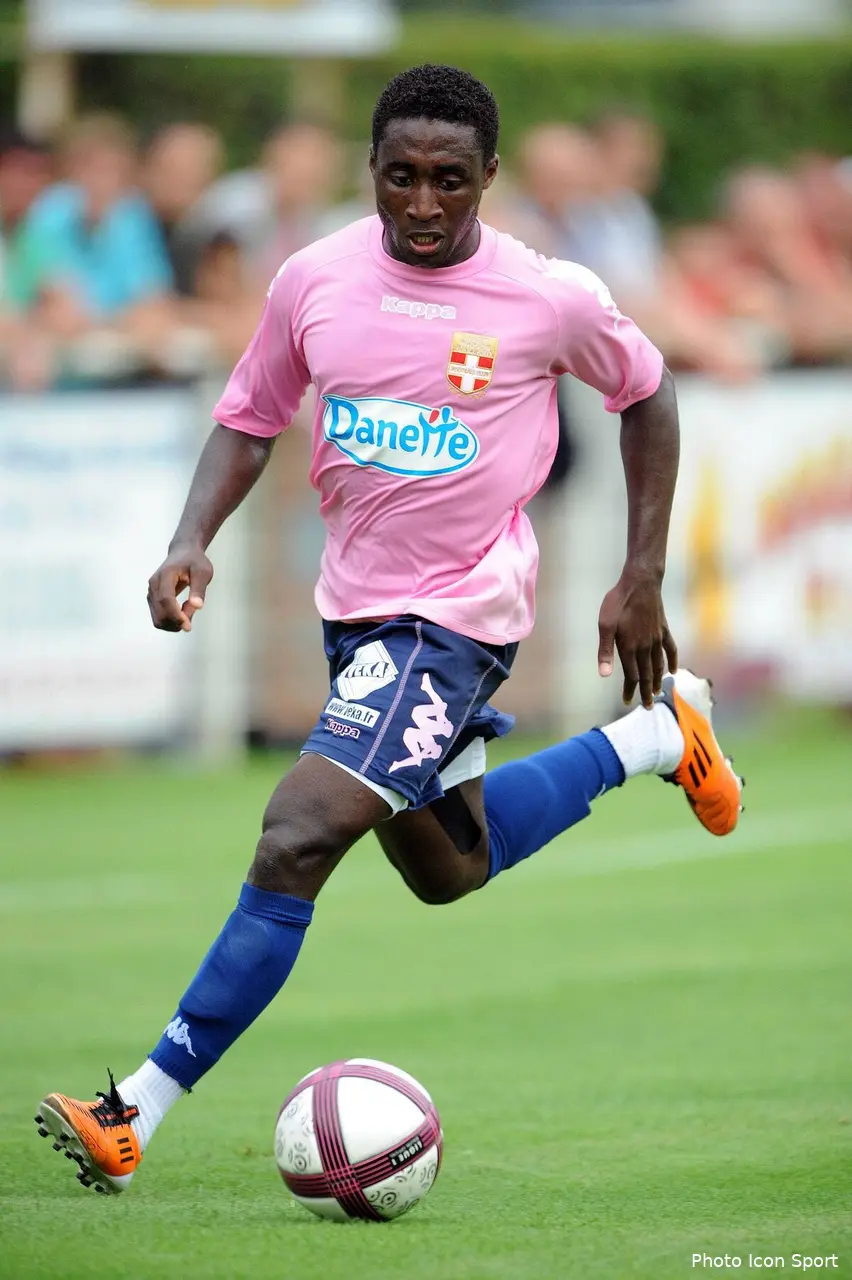 Dja Djédjé au PSG, c'est fini