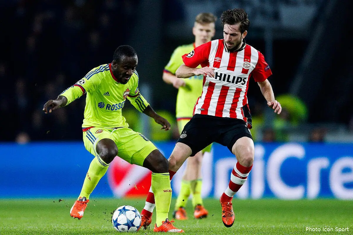 Doumbia arrive à Newcastle