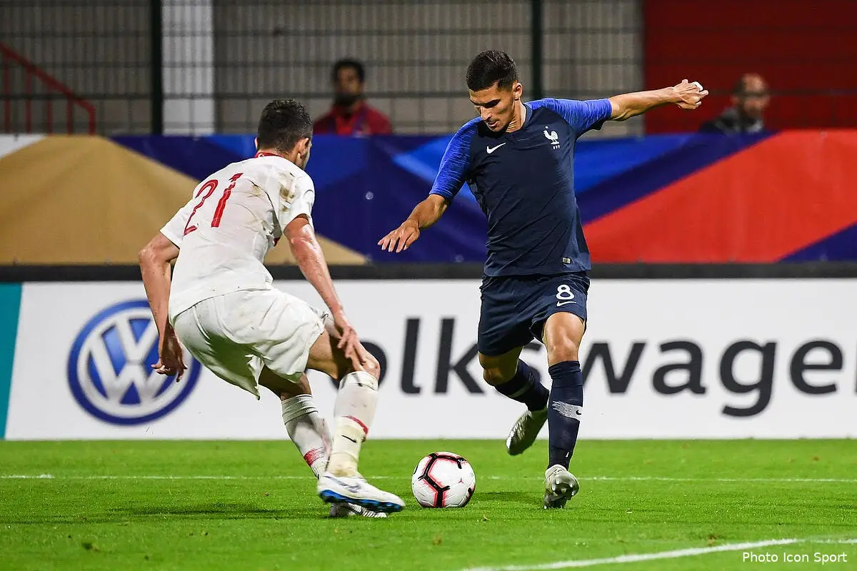 edf deschamps laisse l algerie lui chiper houssem aouar aouar 9246355