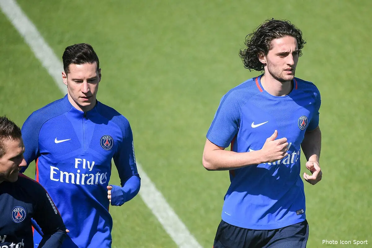EdF : Rothen annonce la liste des 23 de Deschamps, sans Rabiot, avec Debuchy !