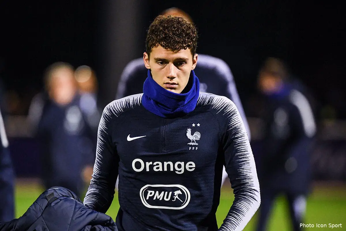 edf venez me voir pavard craque a cause des critiques pavard 3236817