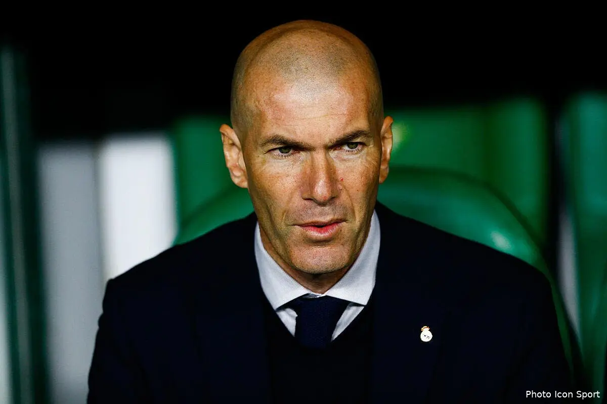 esp le real tremble zidane rend son verdict icon ap200308 029289917
