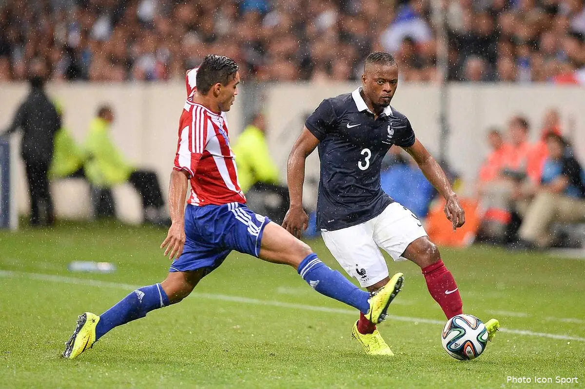 Evra chez les Bleus, ça met en rage Courbis