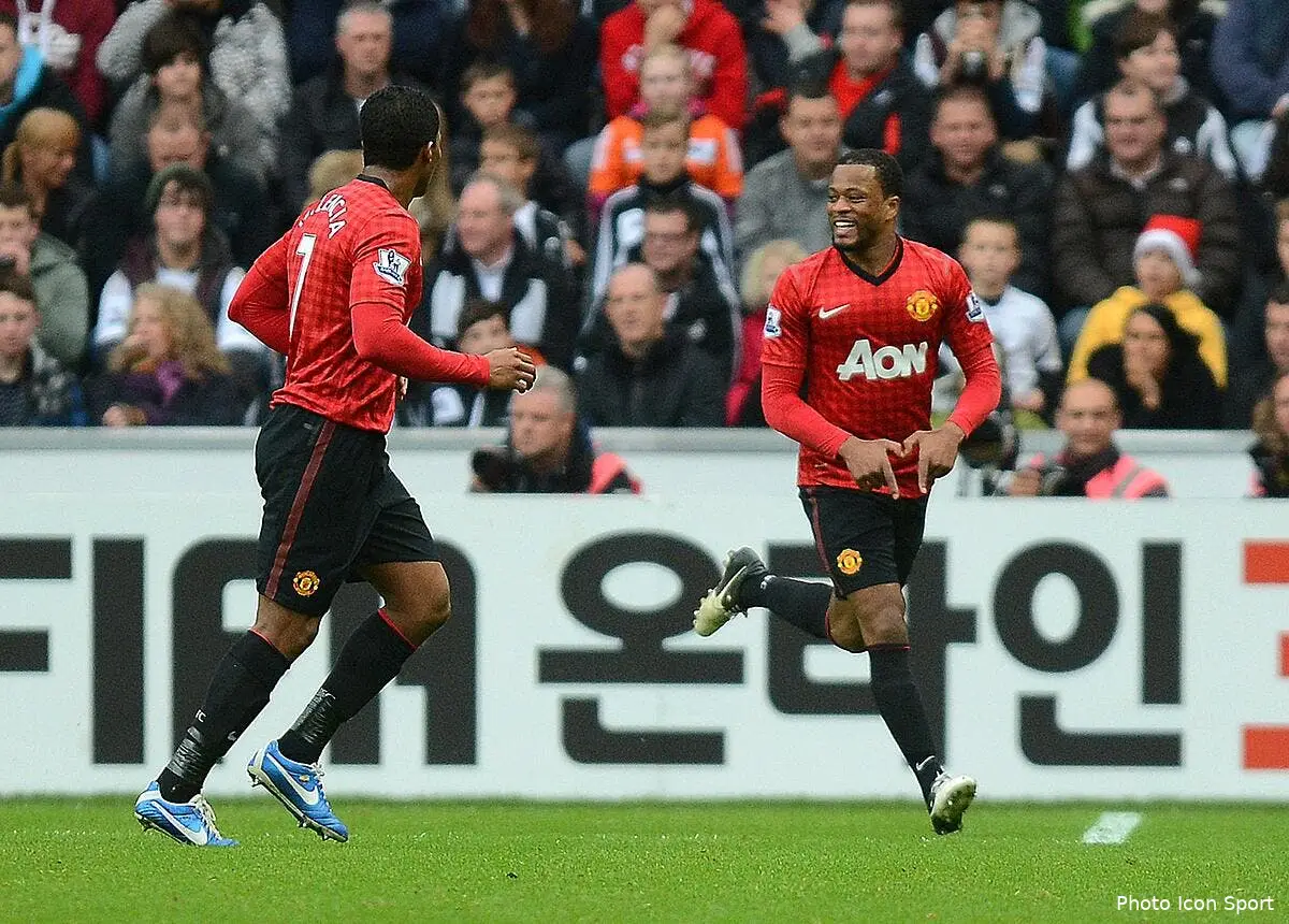 Evra déchainé, et MU repousse Liverpool