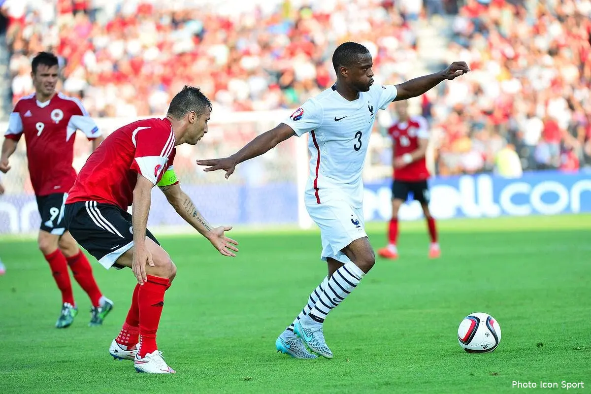 Evra se fâche après Albanie-France