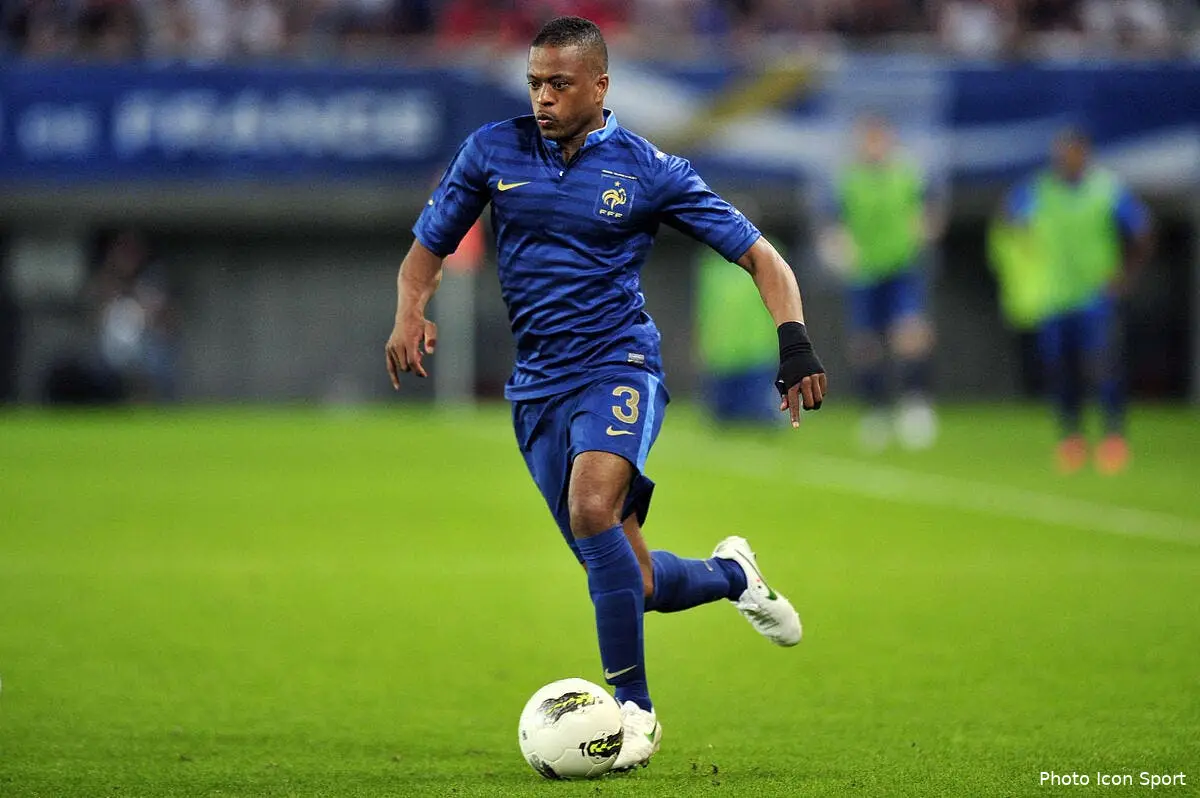 Evra se fait découper en rondelles par Ménès