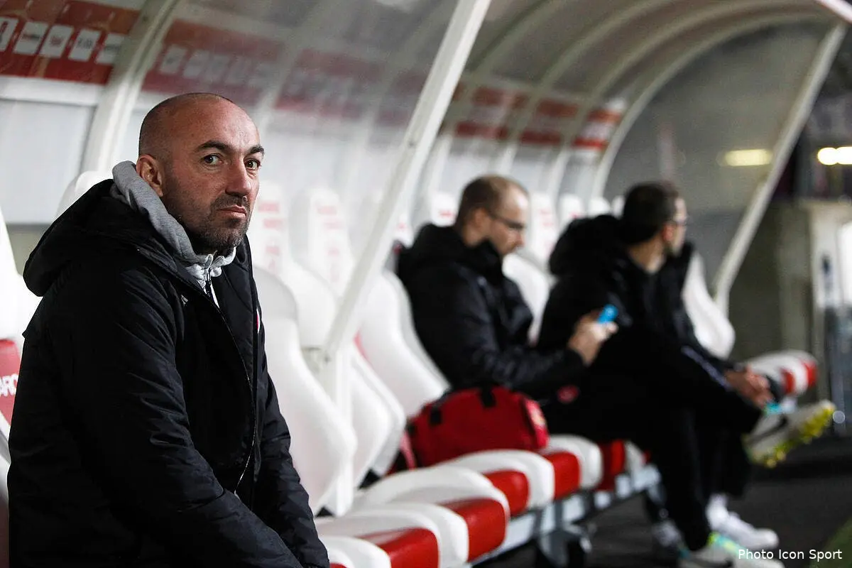 Faute d'un diplôme, Valenciennes change de coach