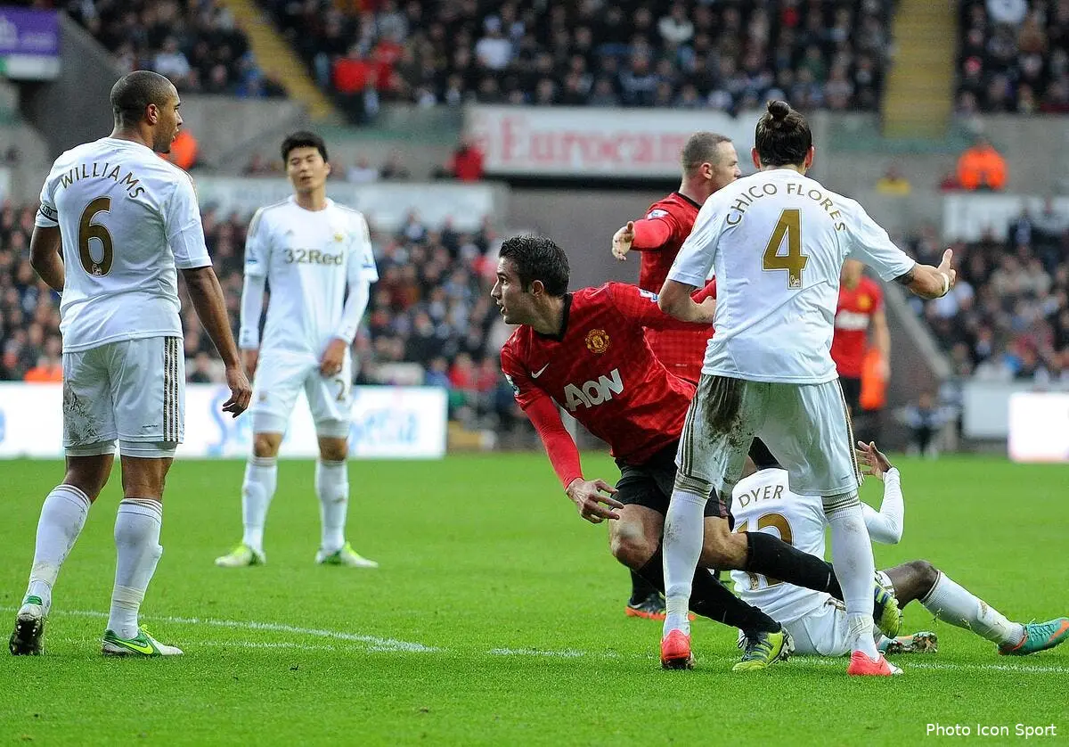 Ferguson défend Van Persie, jusqu’à la mort…