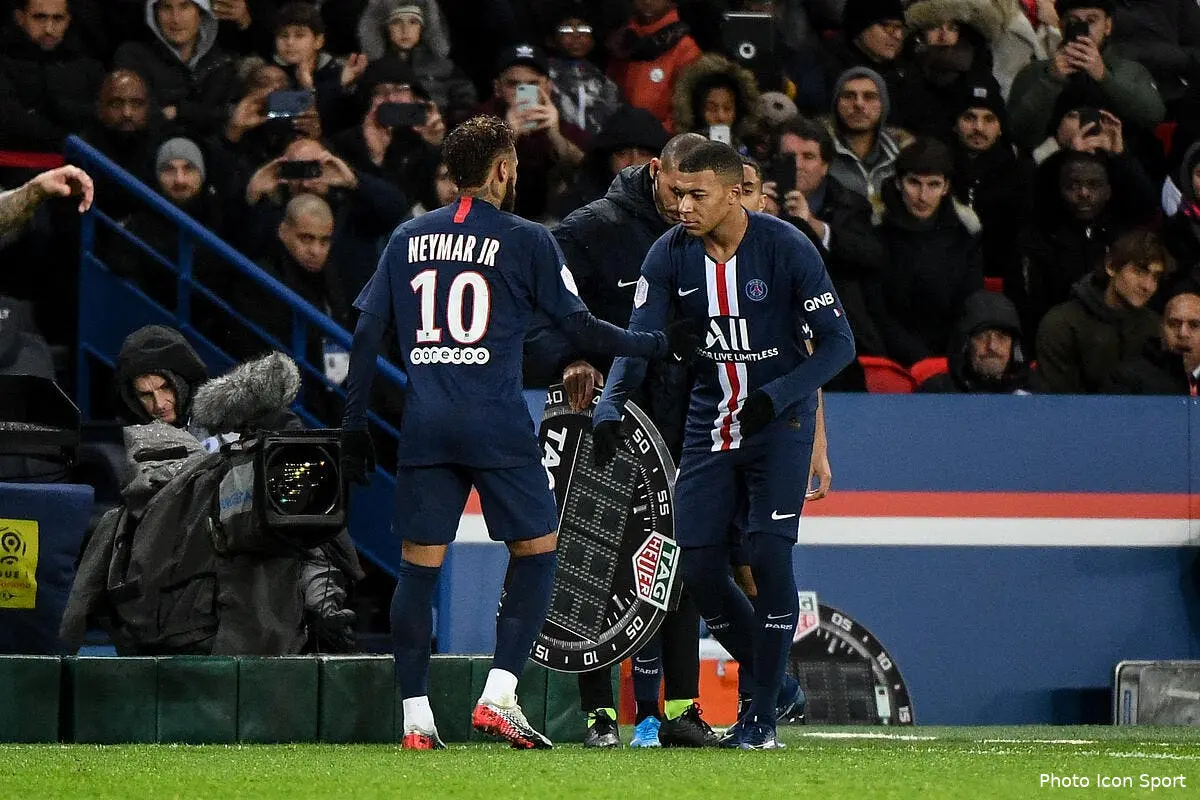 fifa 5 changements par match la decision confirmee mbappe neymar 4284391