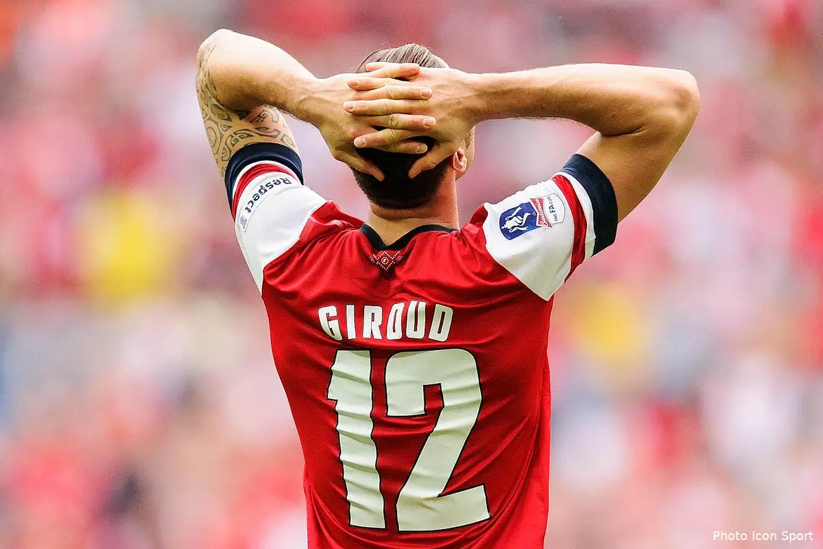 Fracture pour Giroud, il est forfait trois mois !