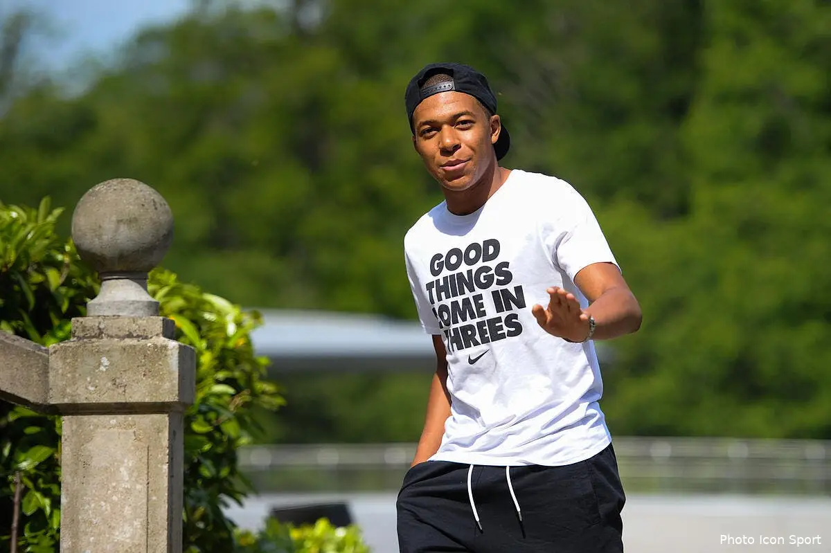 France : Deschamps conseille à Mbappé de rester à Monaco... ou pas