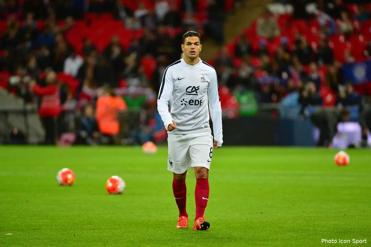 France : Sans Umtiti, Ben Arfa et Lacazette, Pierre Ménès boude