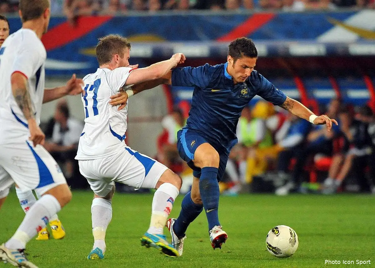 Giroud attend son association avec Benzema chez les Bleus
