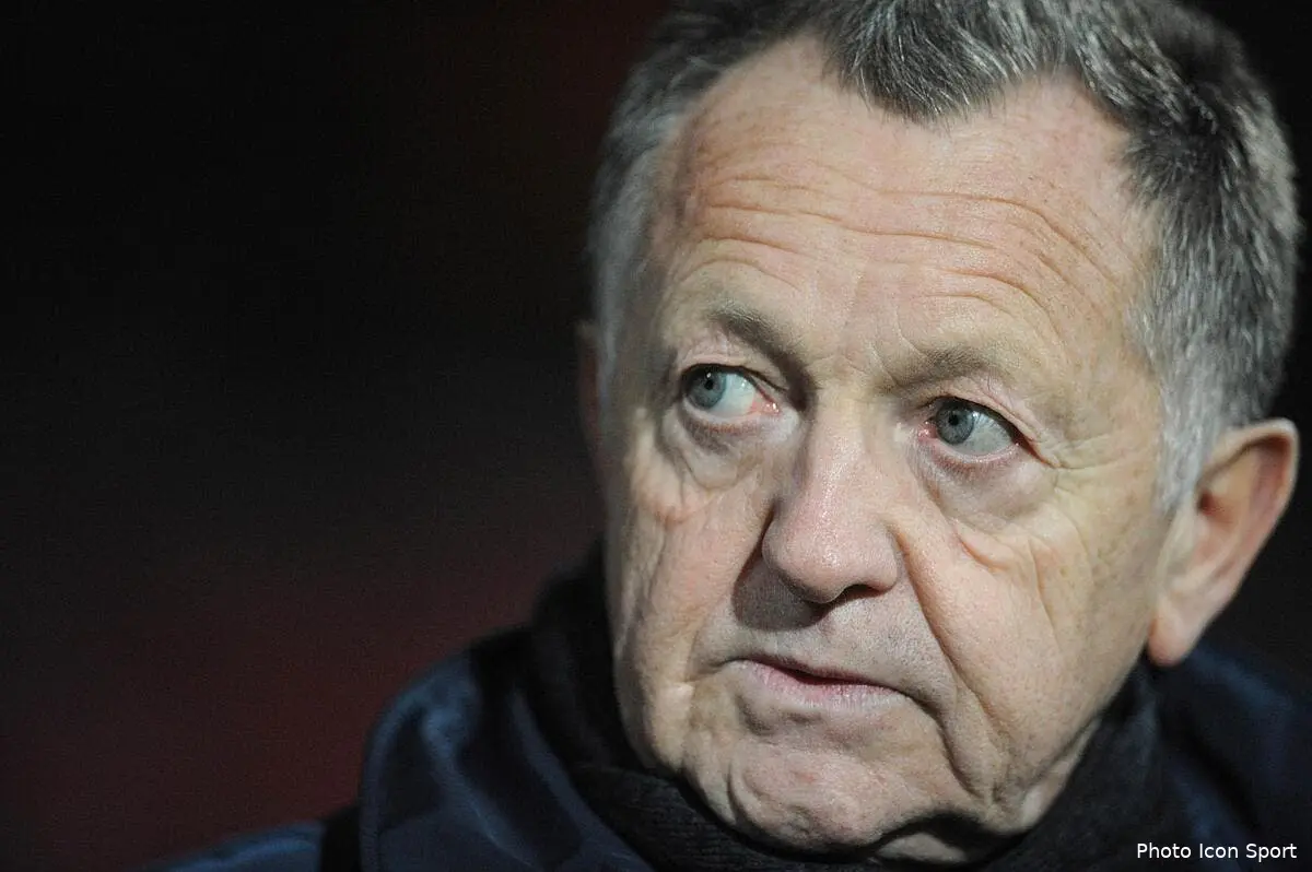 Gomis hors jeu ? Aulas renvoie les arbitres à leurs erreurs