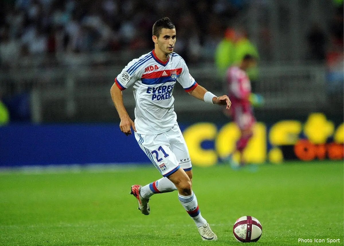 Gonalons prolonge à l'OL jusqu'en 2016