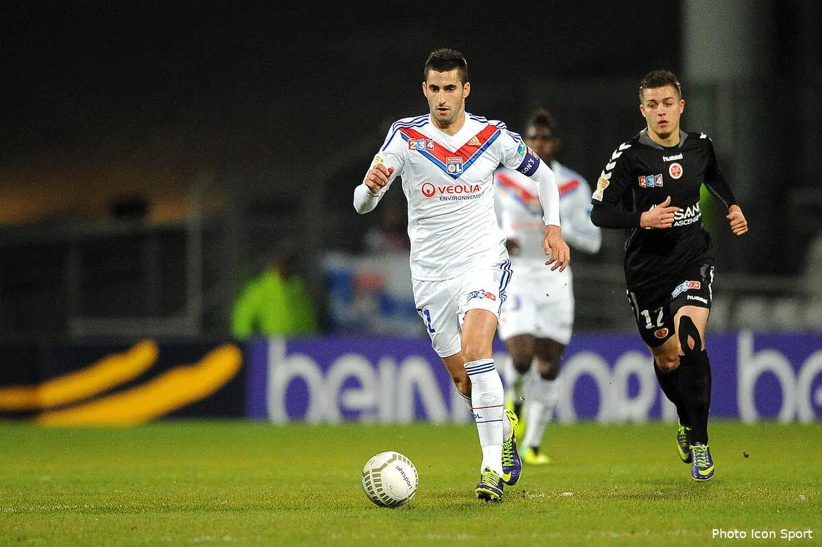 Gonalons quitte l'OL pour Naples annonce la presse italienne